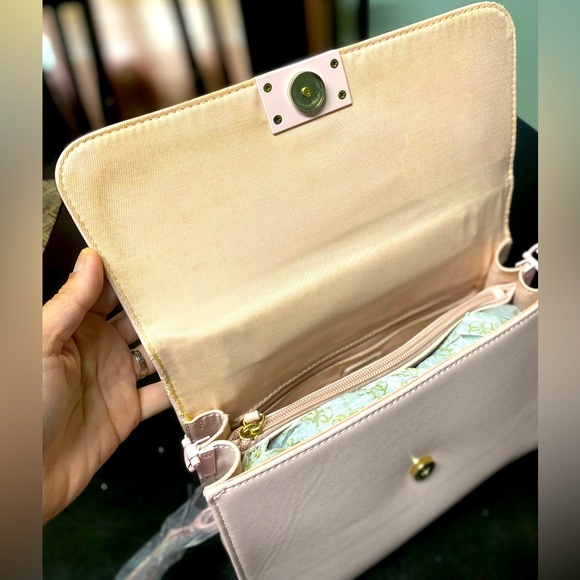 Guess Charis Satchel - Picture 4 of 5